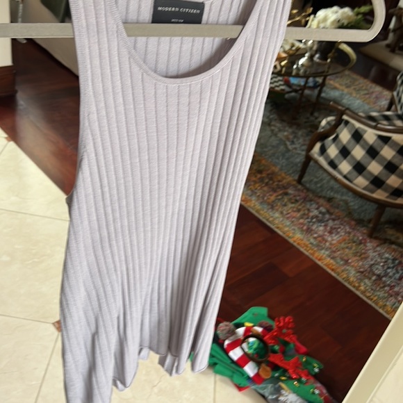 Never worn Modern citizen grey tank. Perfect condition. Elegant and flowing. - Picture 4 of 5